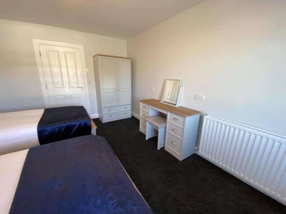 Temple Golf Club Hotel Lisburn Buitenkant foto