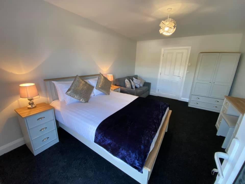 Temple Golf Club Hotel Lisburn Buitenkant foto