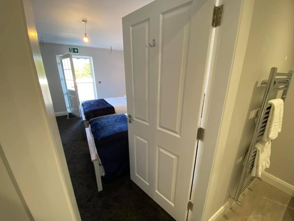 Temple Golf Club Hotel Lisburn Buitenkant foto