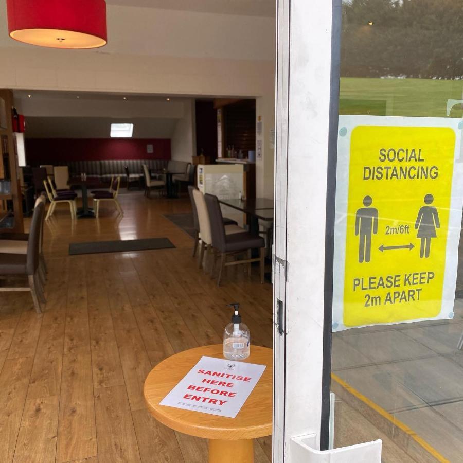 Temple Golf Club Hotel Lisburn Buitenkant foto